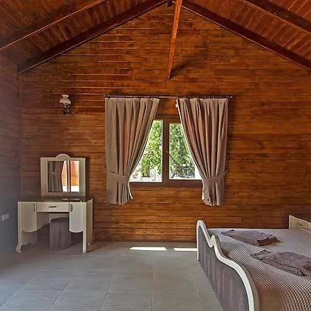 Wood House Villa *